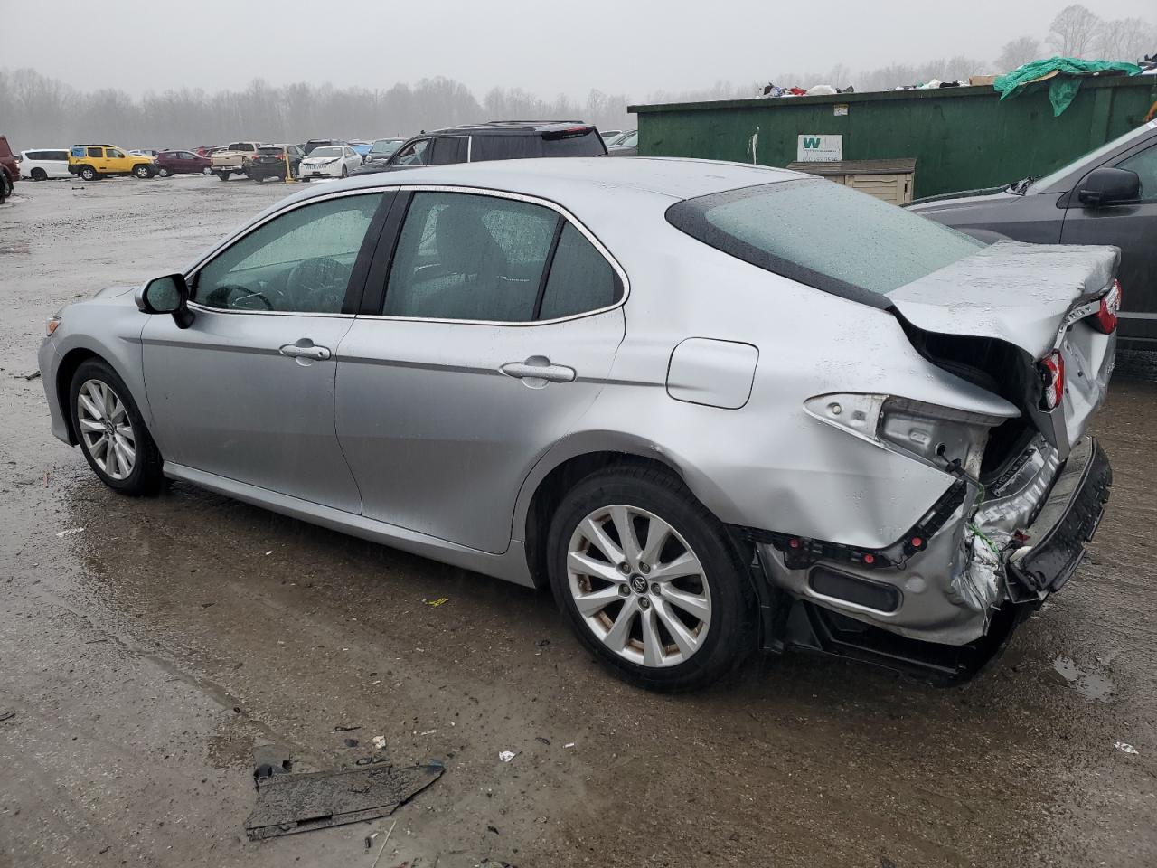2018 TOYOTA CAMRY L - Фото 2
