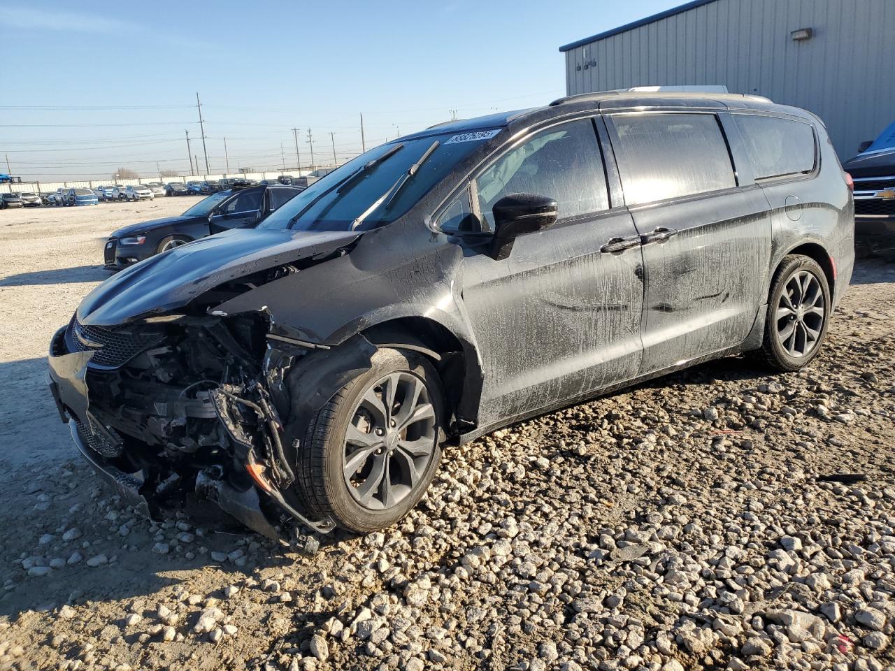 2020 CHRYSLER PACIFICA L