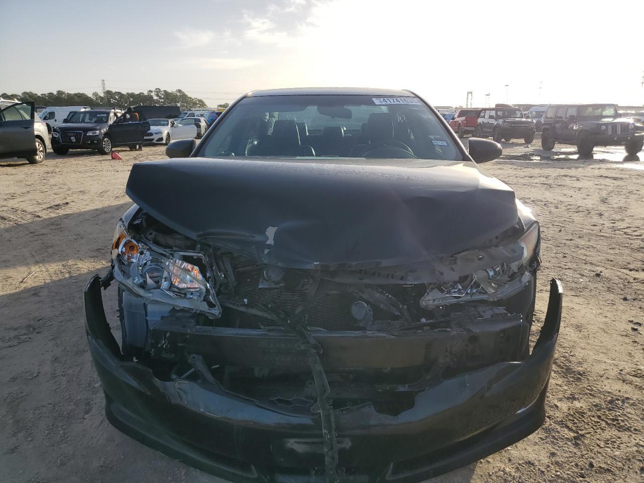 2014 TOYOTA CAMRY L - Image 5