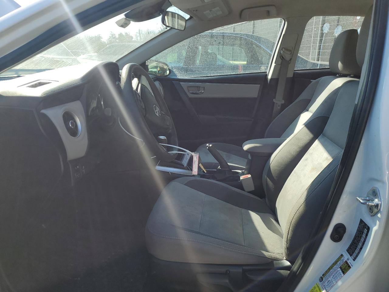 2018 TOYOTA COROLLA L - Фото 7
