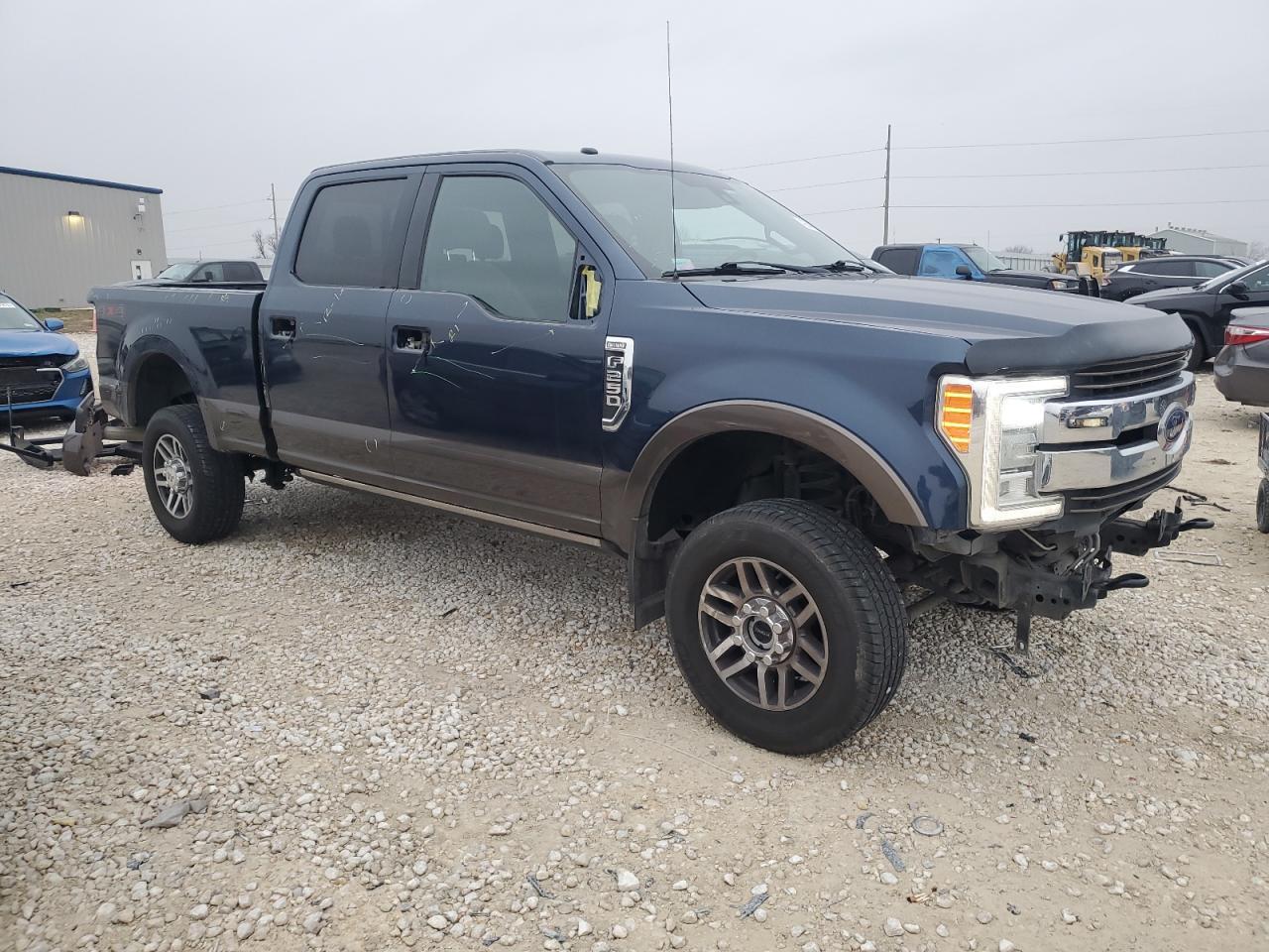 2017 FORD F250 SUPER - Image 4