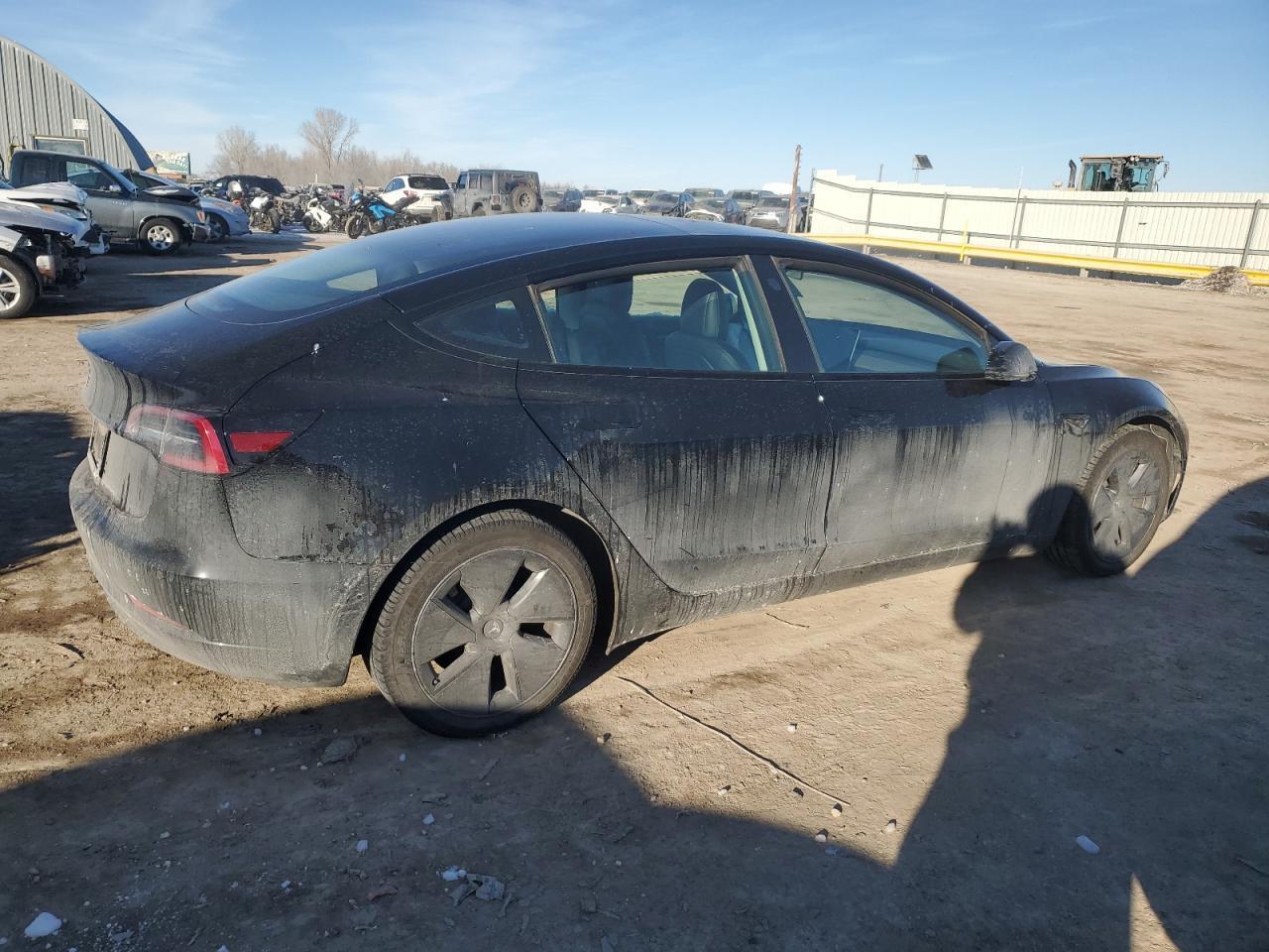 2022 TESLA MODEL 3 - Image 3