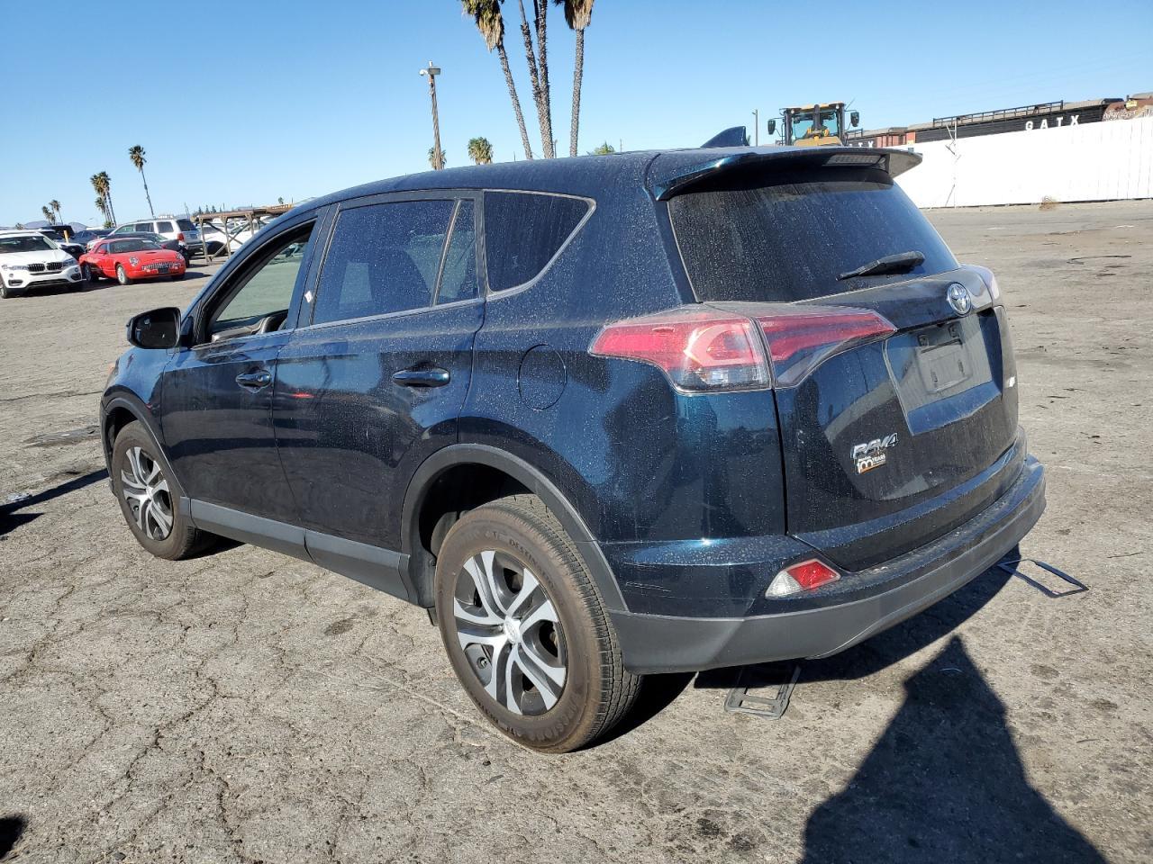 2018 TOYOTA RAV4 LE - Image 2