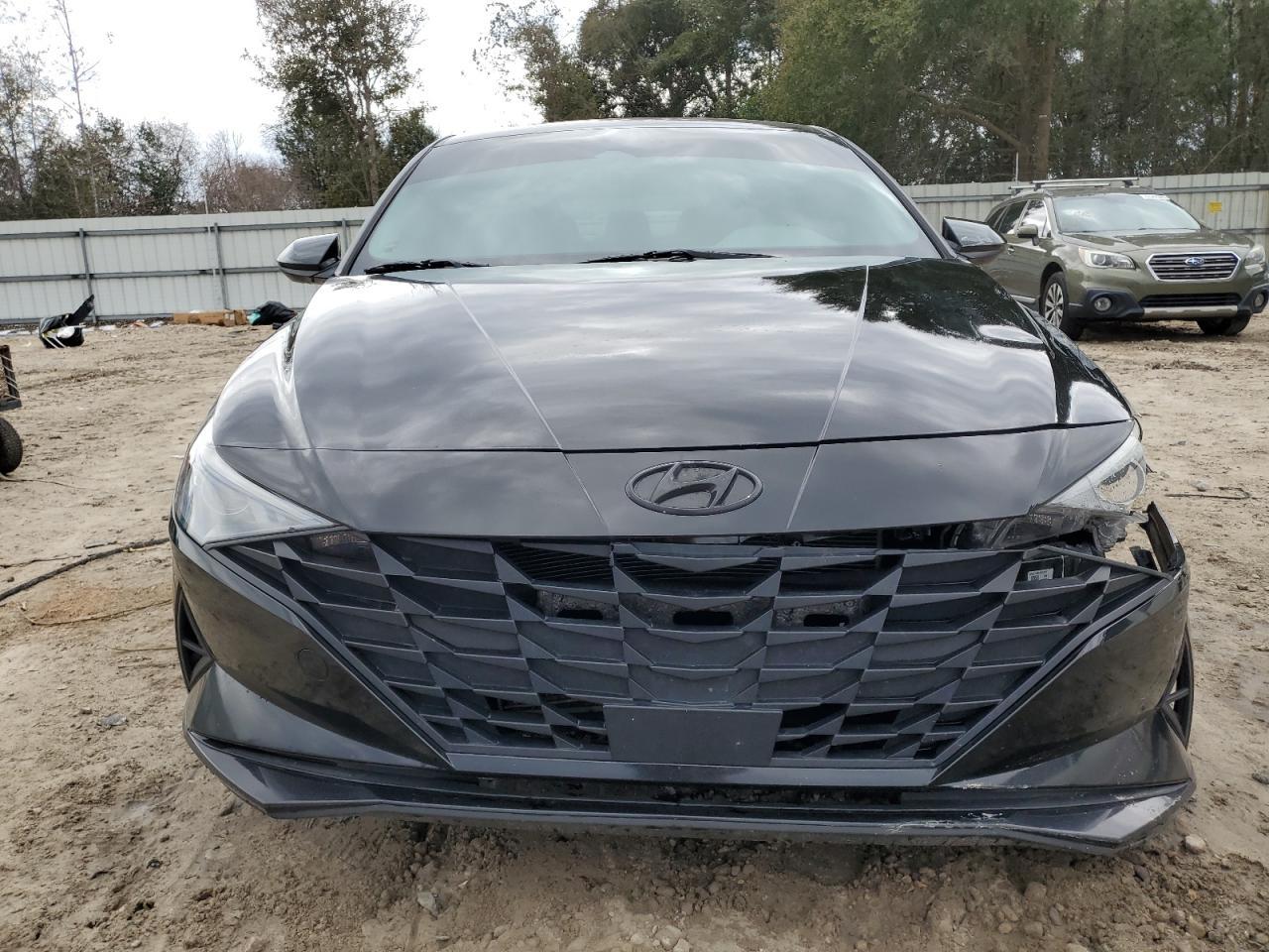 2023 HYUNDAI ELANTRA SE - Image 5