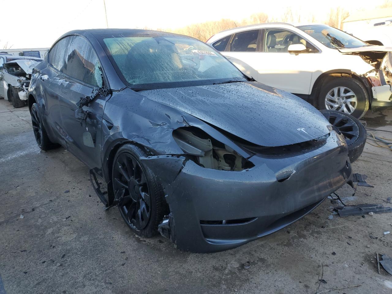 2023 TESLA MODEL Y - Image 4