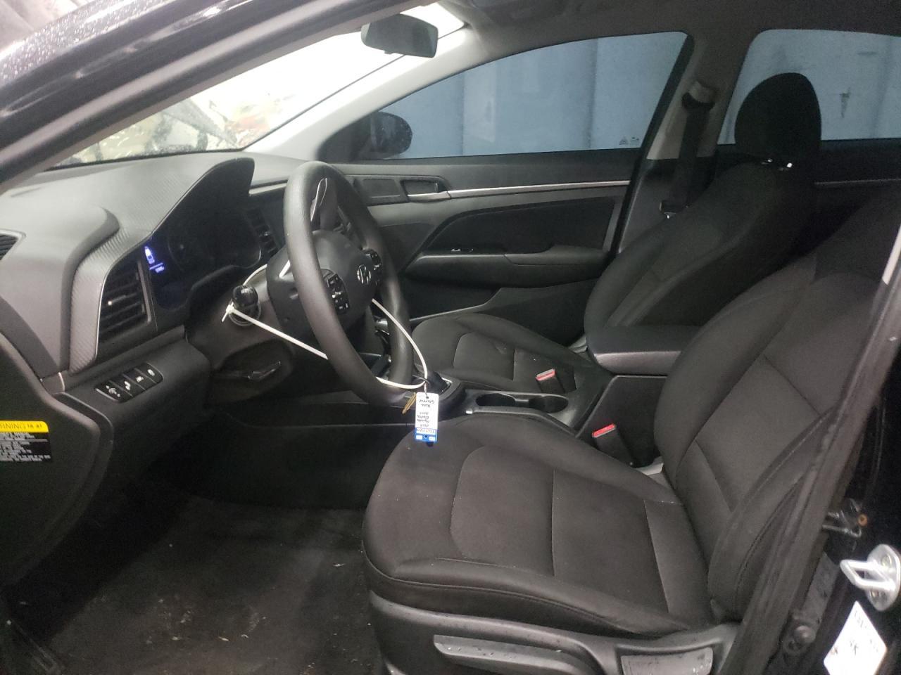2019 HYUNDAI ELANTRA SE - Image 7