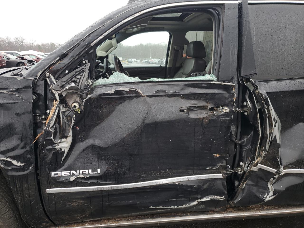 2016 GMC YUKON DENA - Фото 7