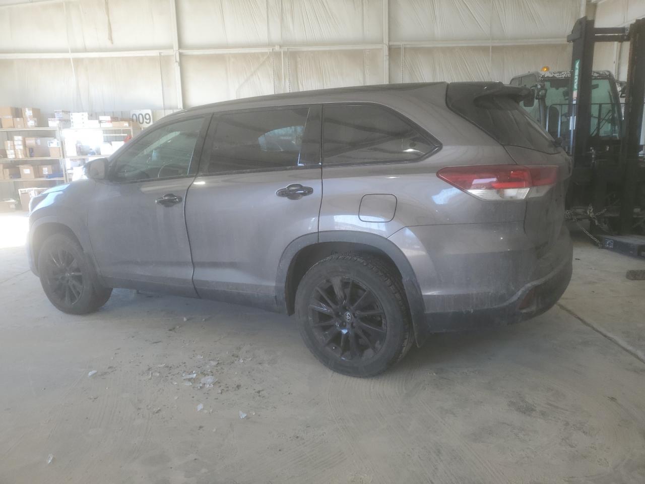 2019 TOYOTA HIGHLANDER - Фото 2