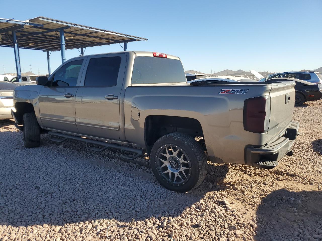 2017 CHEVROLET SILVERADO - Фото 2