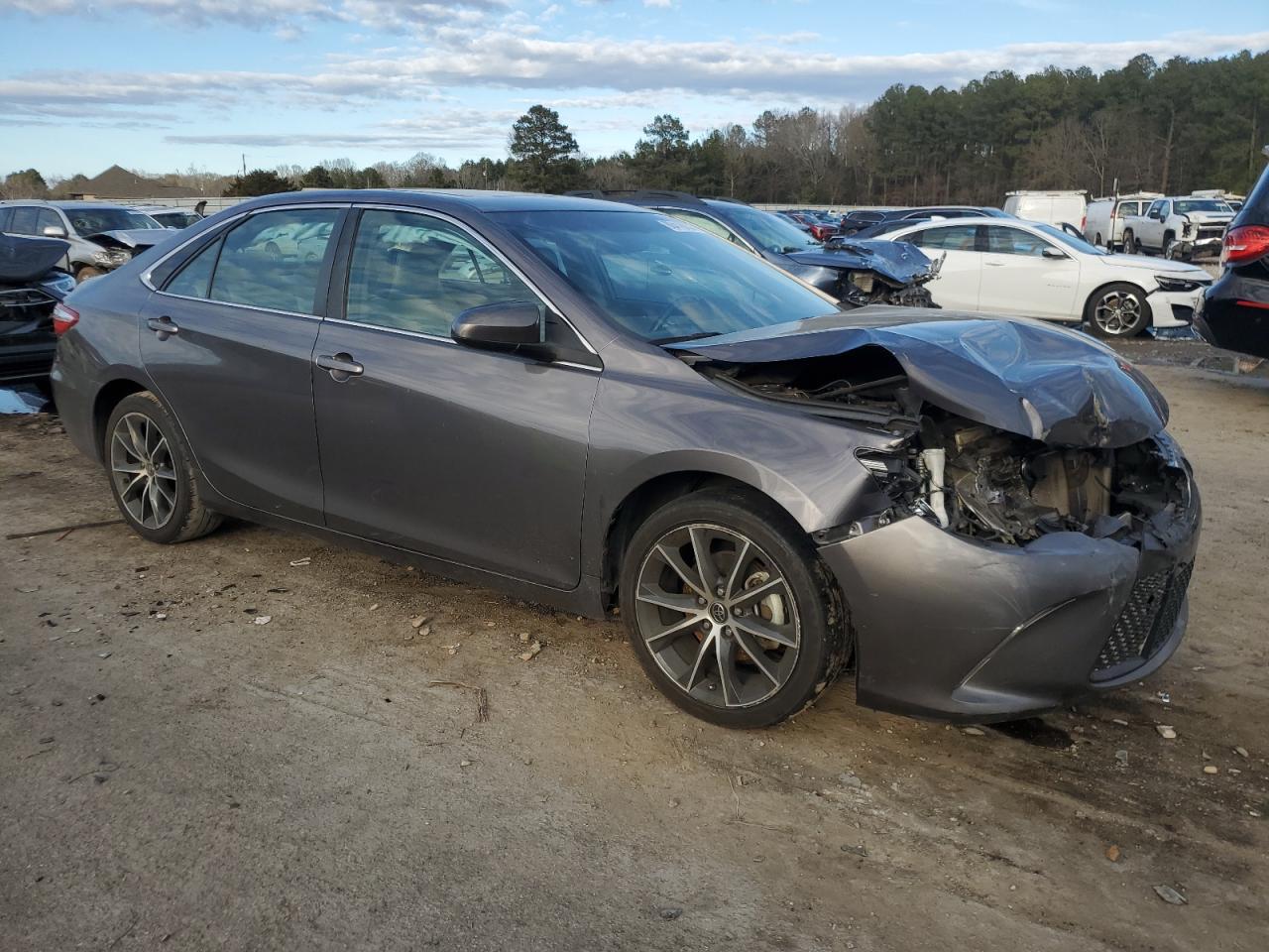 2016 TOYOTA CAMRY LE - Image 4