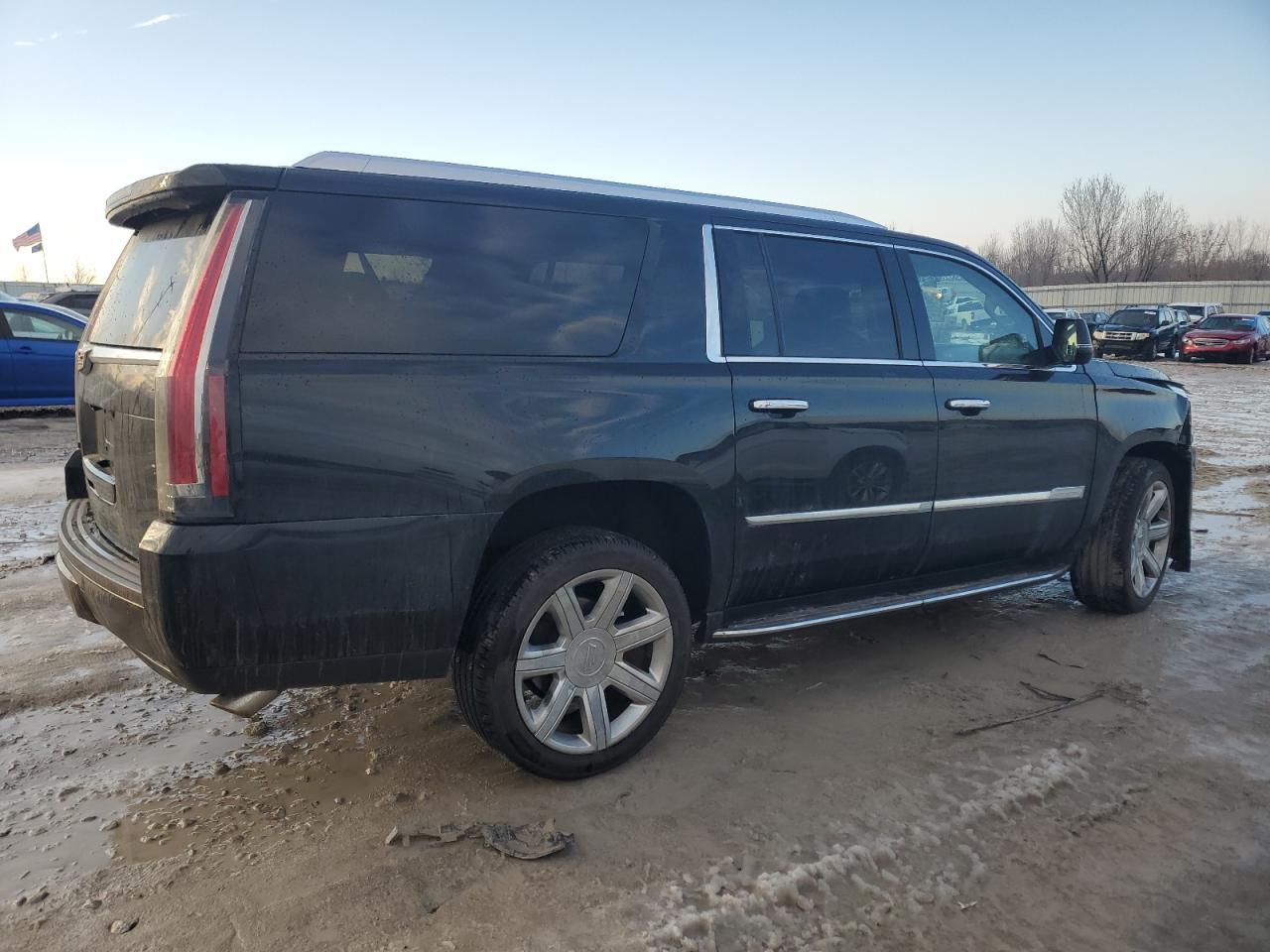 2017 CADILLAC ESCALADE E - Фото 3