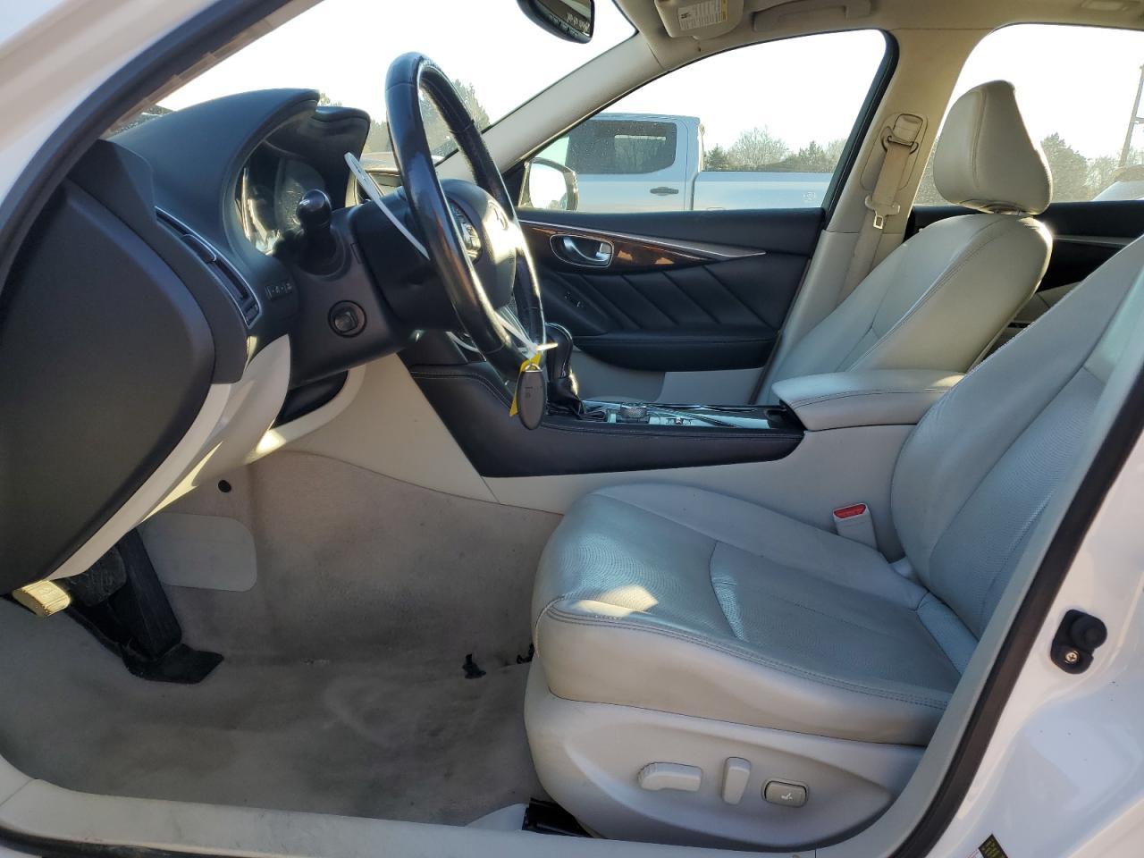 2015 INFINITI Q50 BASE - Image 7