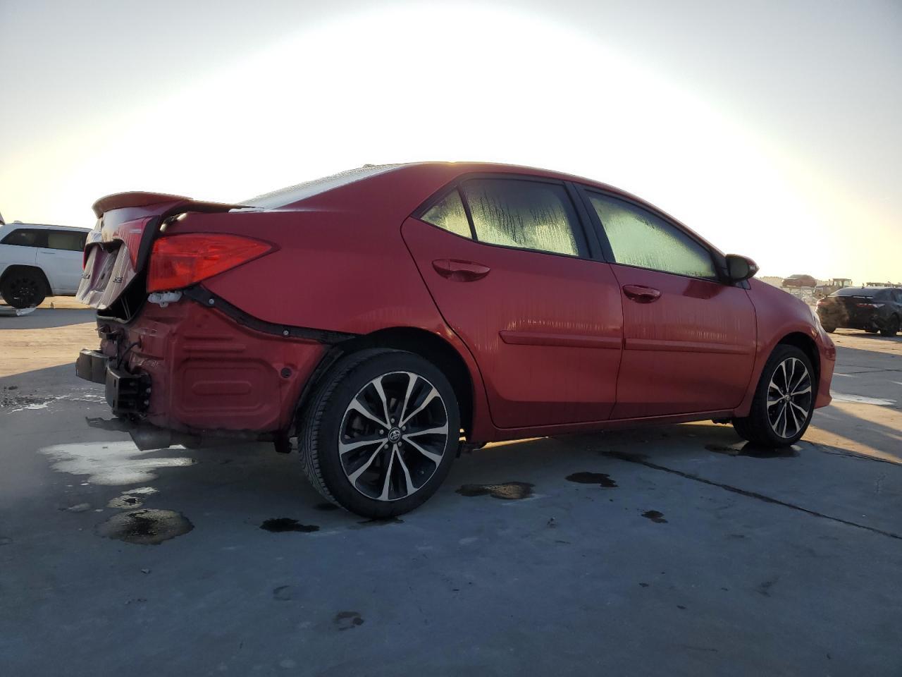 2018 TOYOTA COROLLA L - Image 3