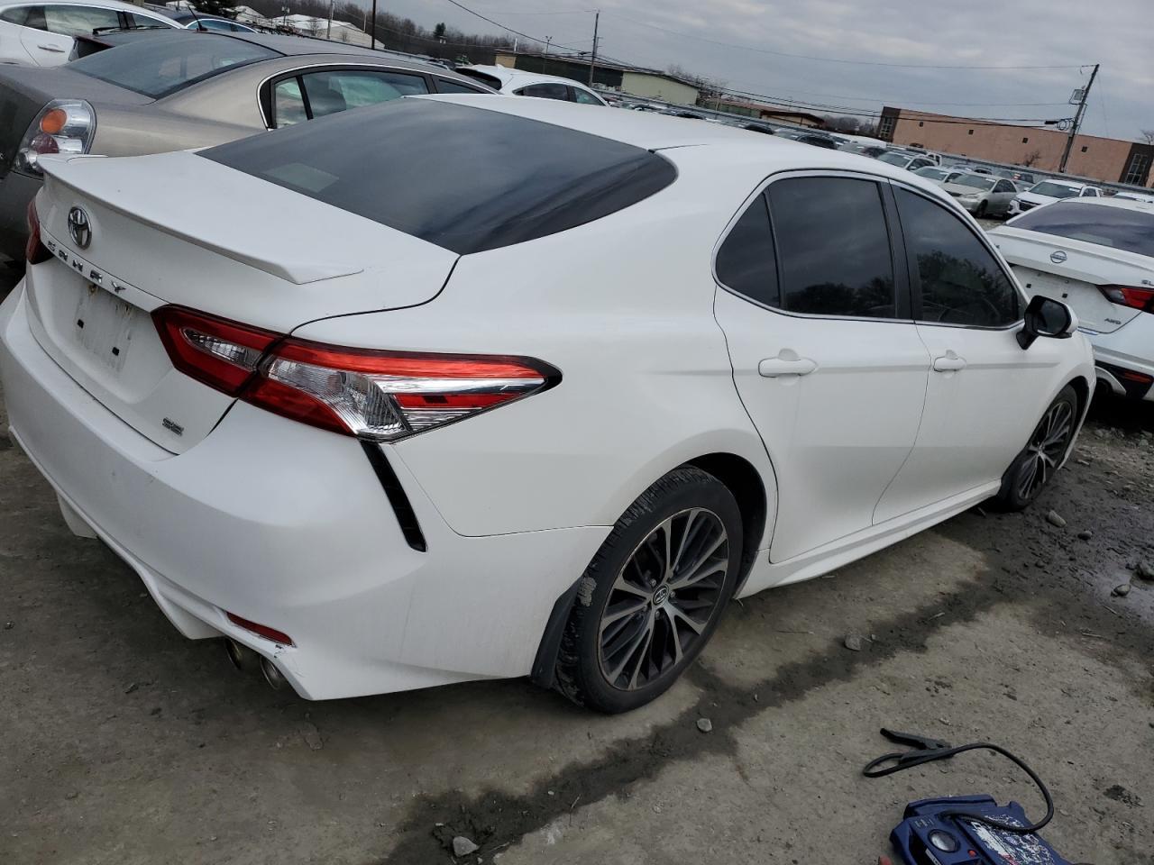 2018 TOYOTA CAMRY L - Image 3
