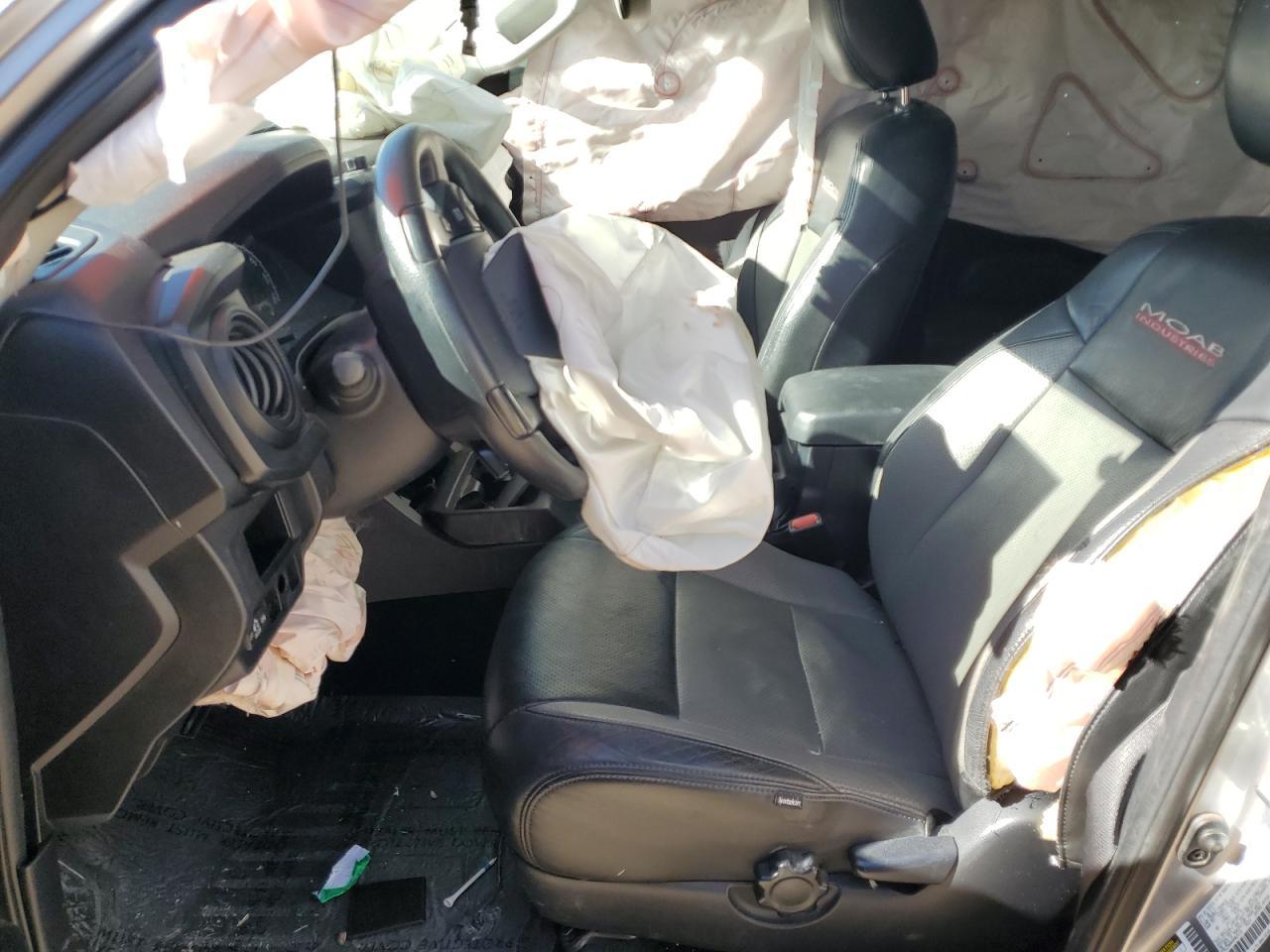2017 TOYOTA TACOMA DOU - Фото 7