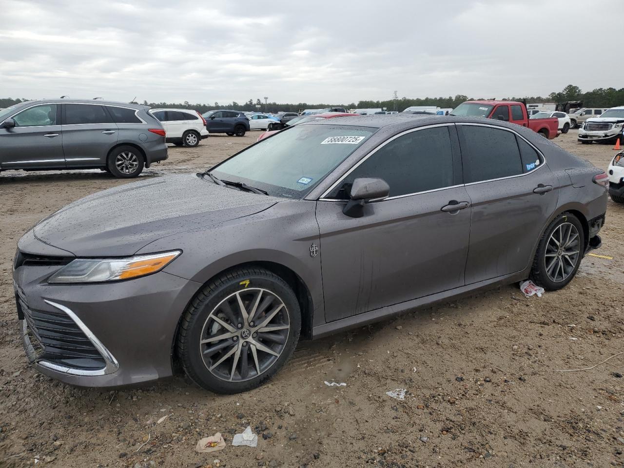 2023 TOYOTA CAMRY XLE car image