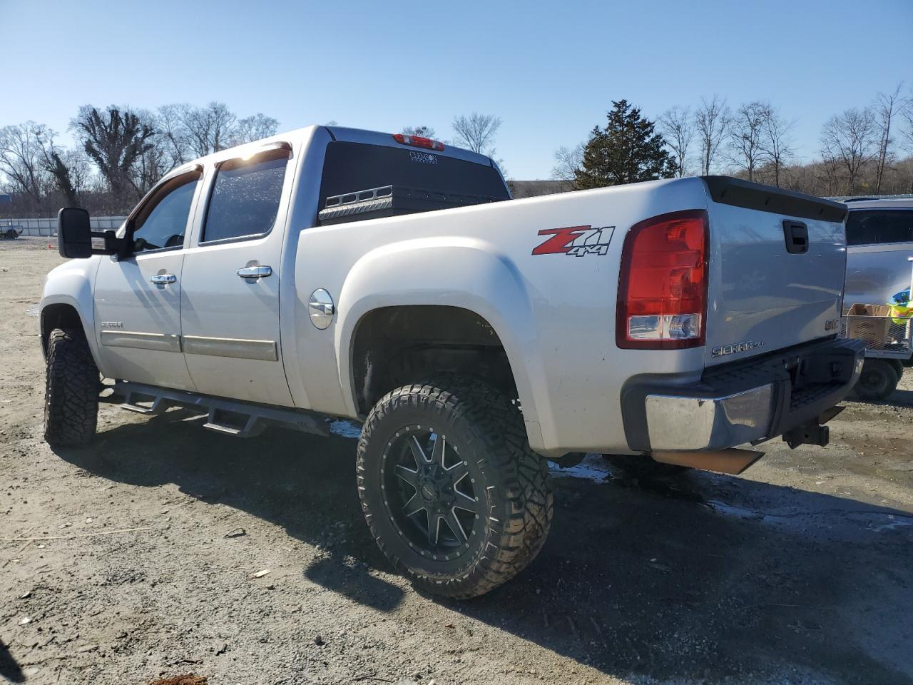 2011 GMC SIERRA K15 - Image 2