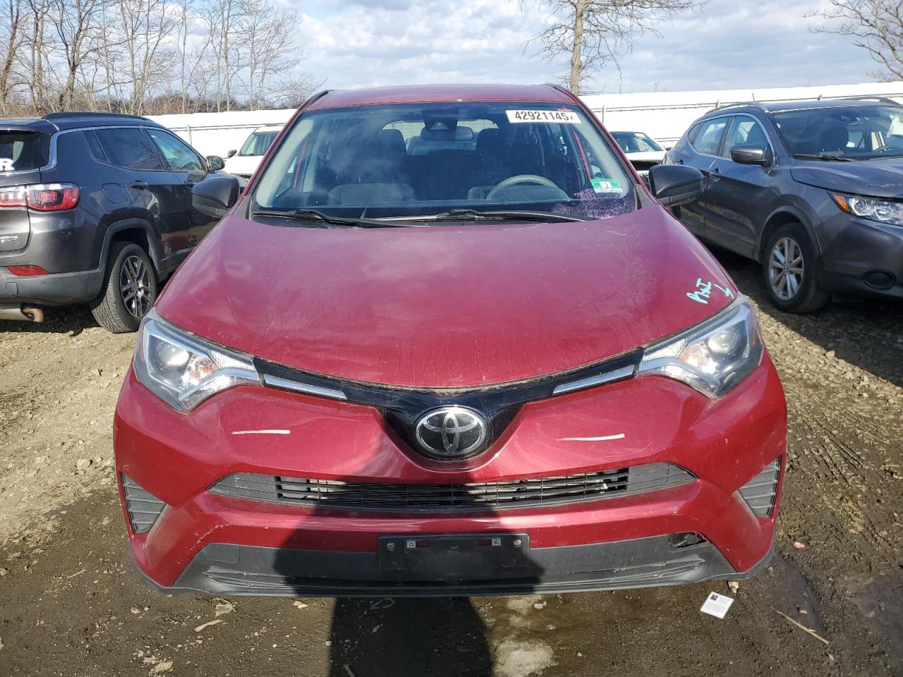 2018 TOYOTA RAV4 LE - Фото 5