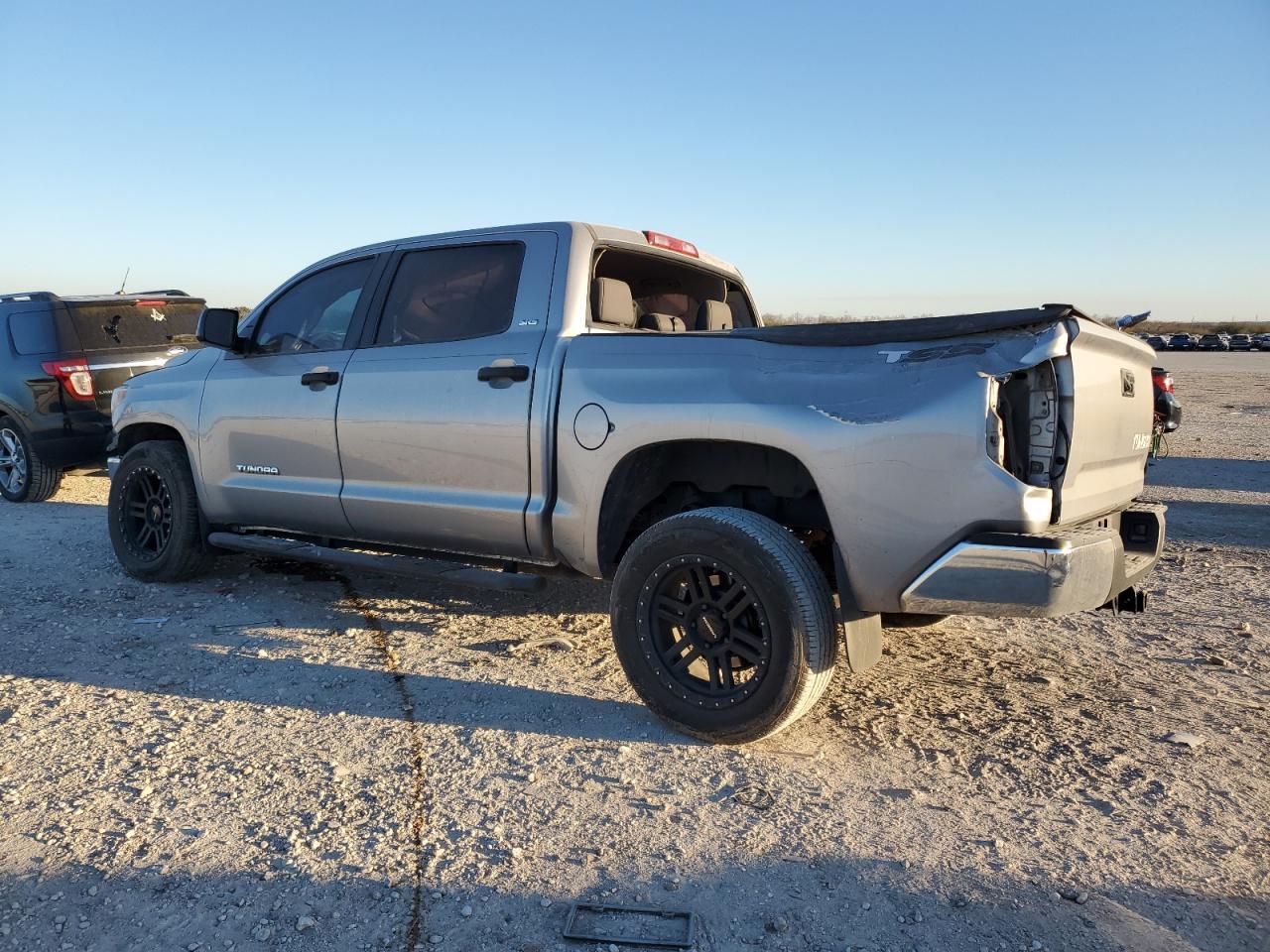 2014 TOYOTA TUNDRA CRE - Image 2