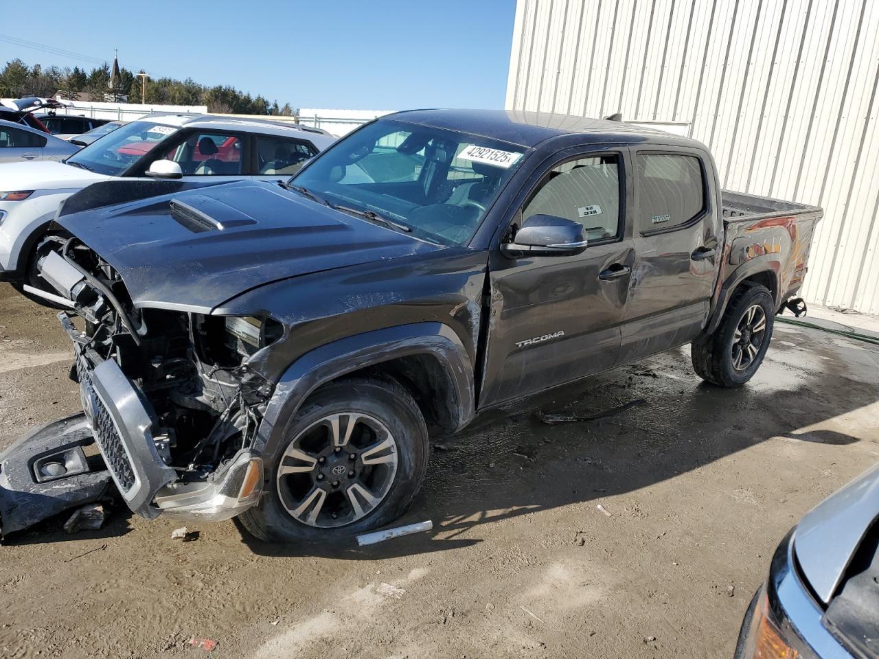 2019 TOYOTA TACOMA DOU