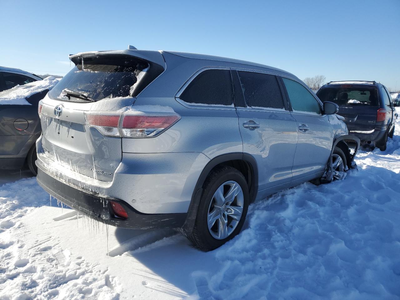 2015 TOYOTA HIGHLANDER - Image 3