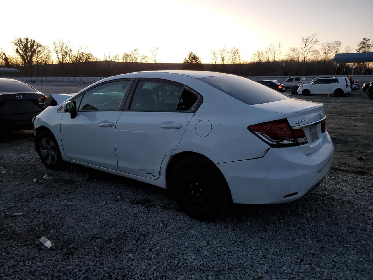 2015 HONDA CIVIC LX - Фото 2