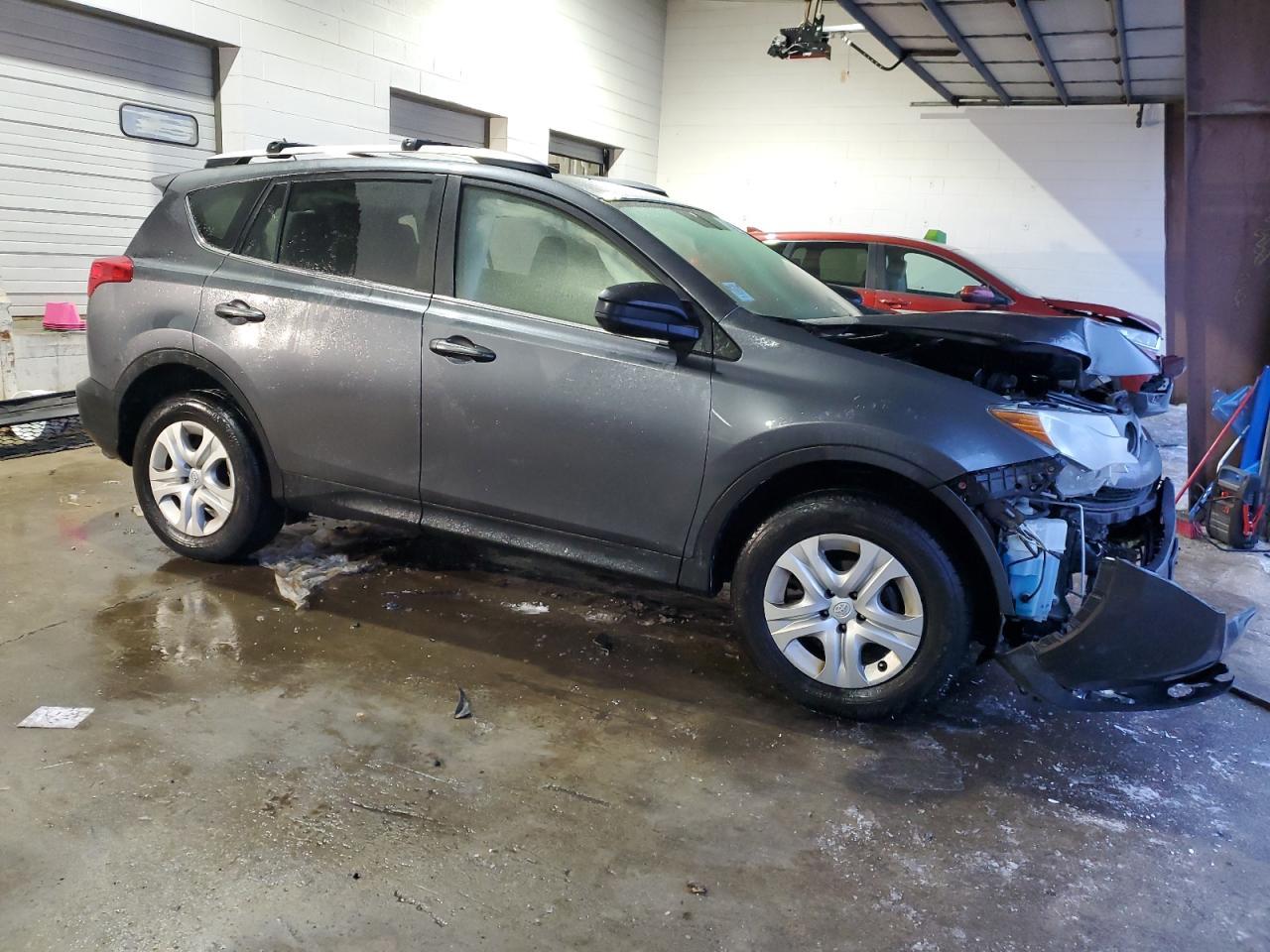 2014 TOYOTA RAV4 LE - Фото 4