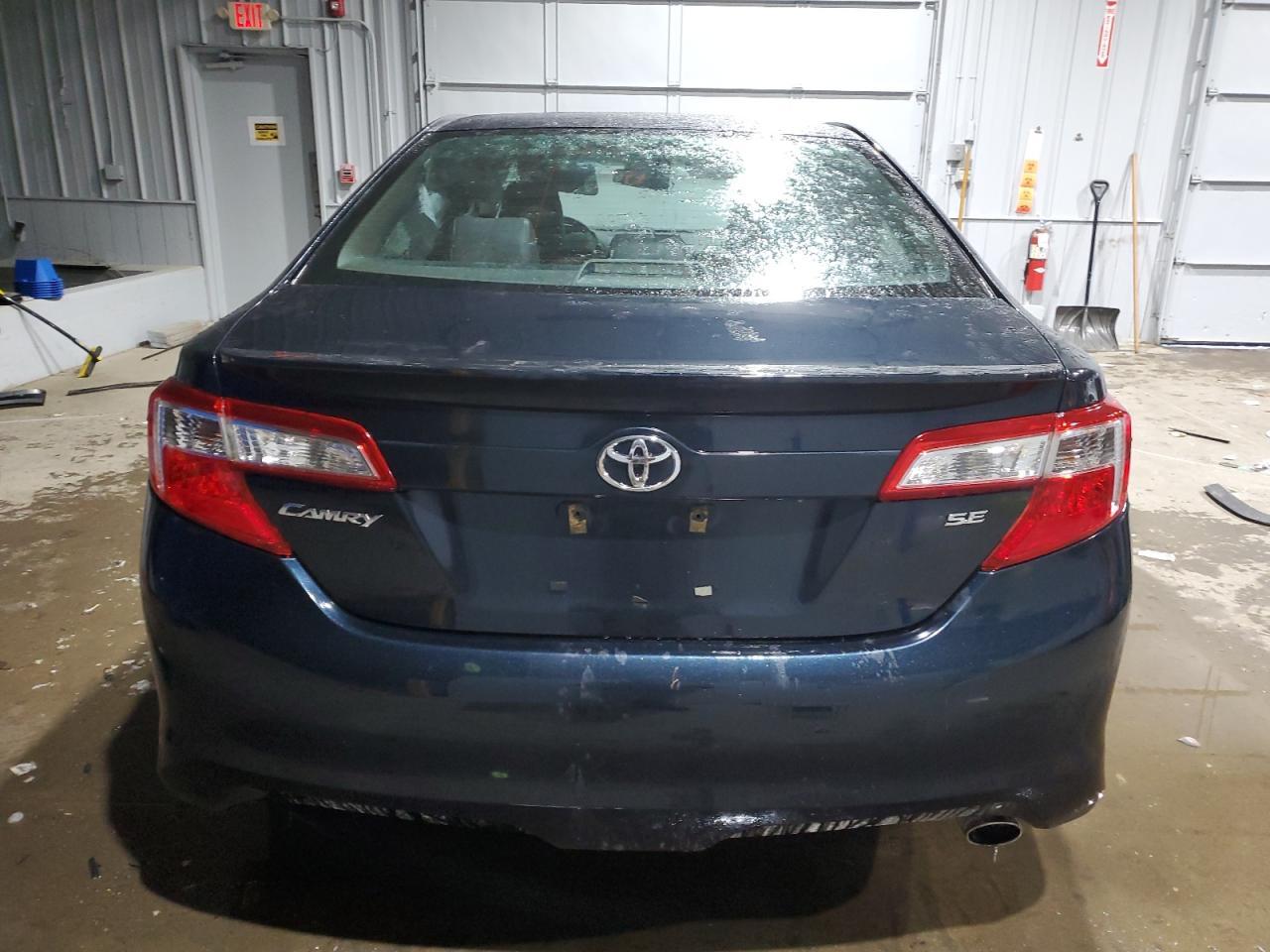 2014 TOYOTA CAMRY L - Image 6