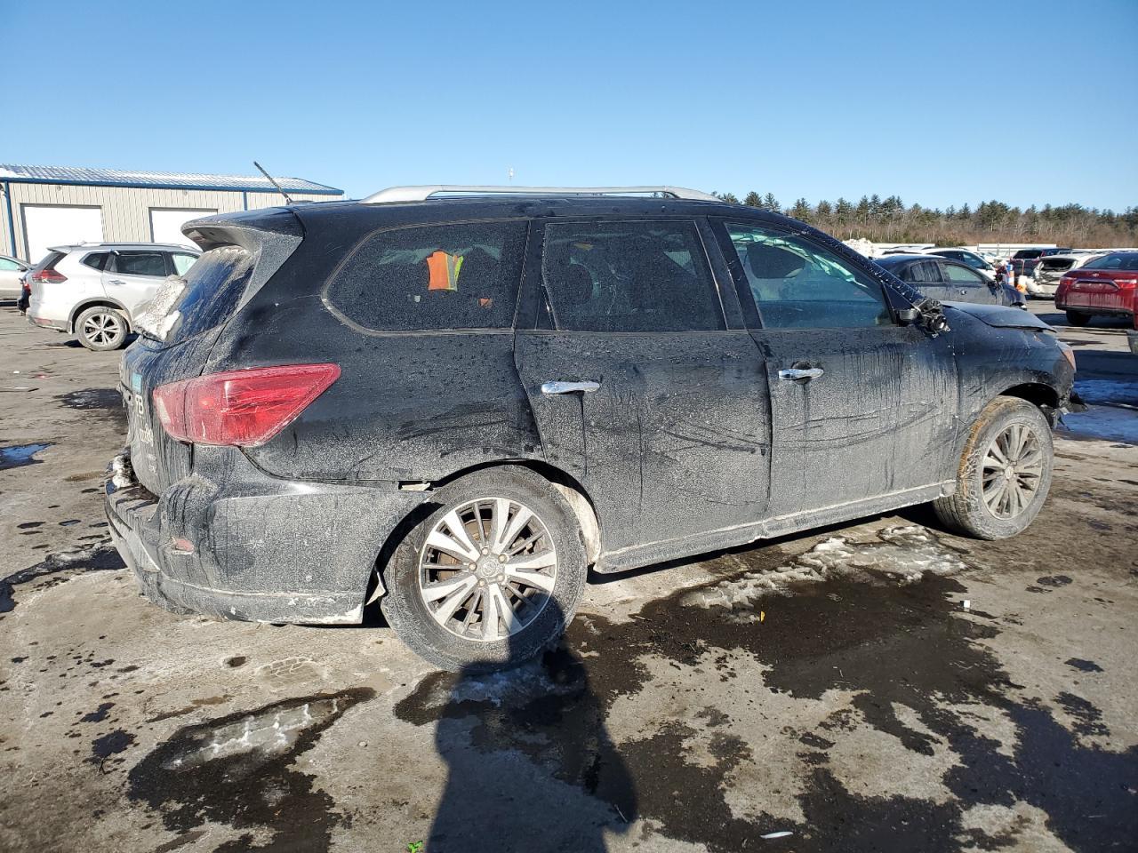2017 NISSAN PATHFINDER - Image 3