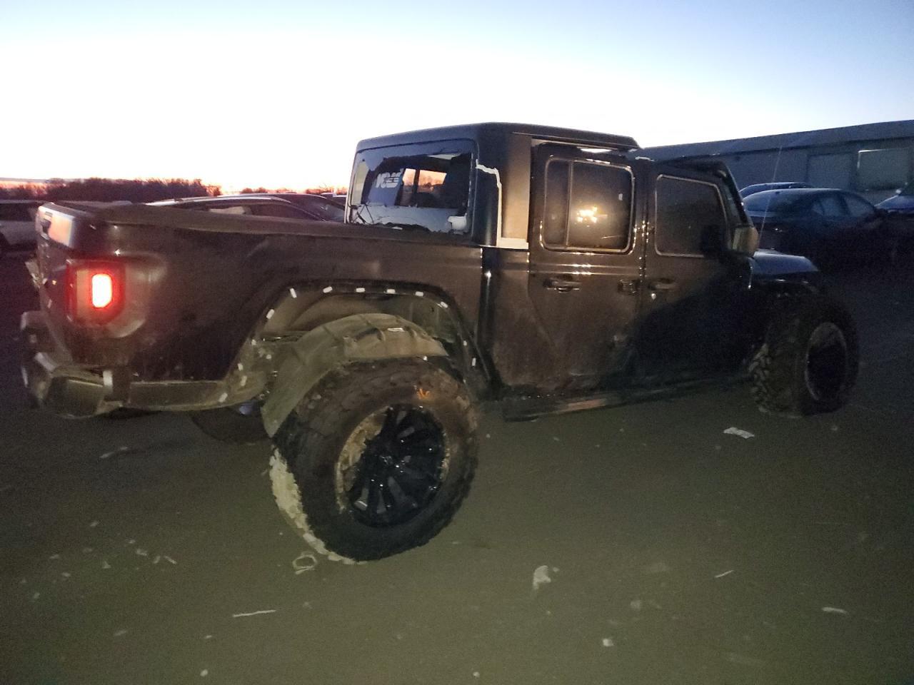 2021 JEEP GLADIATOR - Фото 3