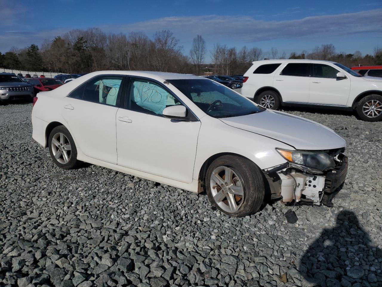 2014 TOYOTA CAMRY L - Image 4