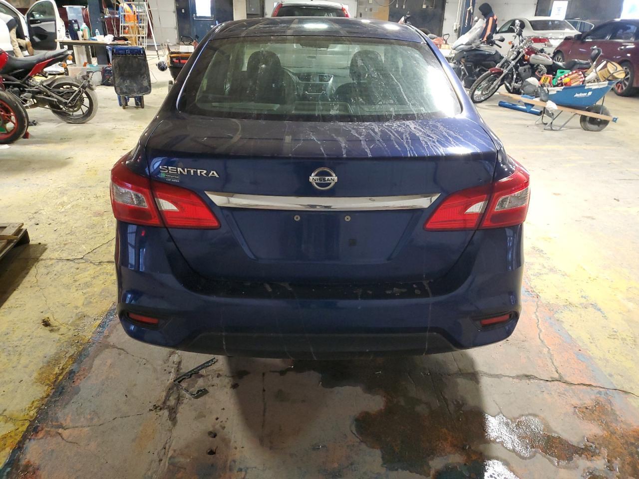2018 NISSAN SENTRA S - Фото 6