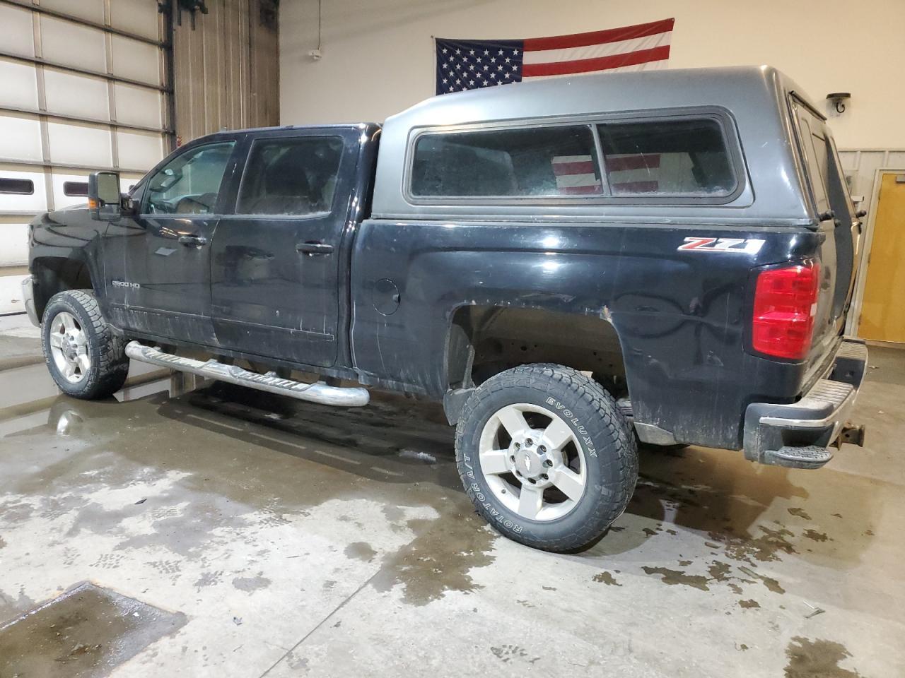 2016 CHEVROLET SILVERADO - Image 2