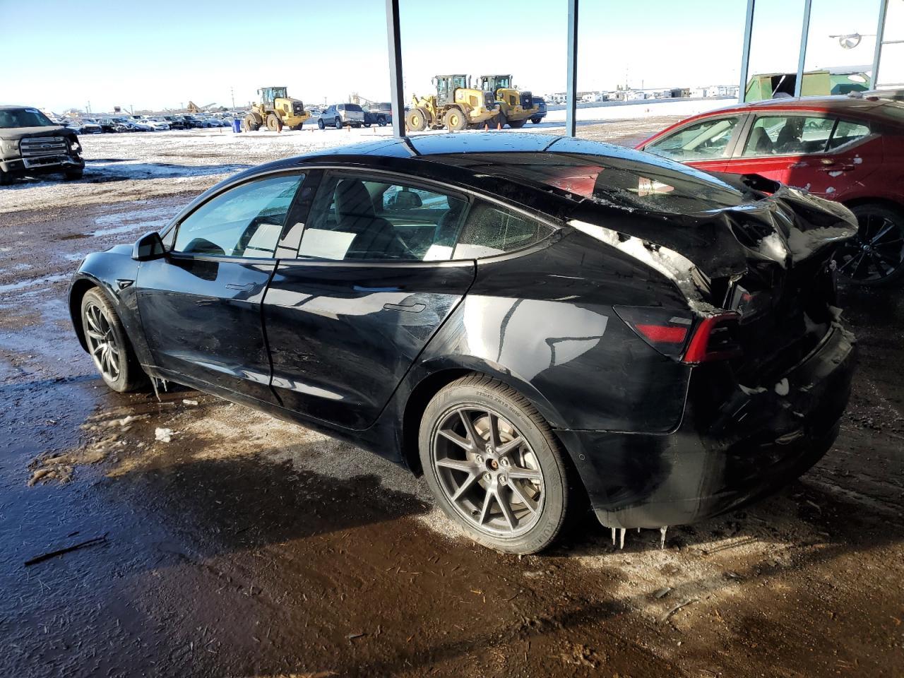2022 TESLA MODEL 3 - Фото 2