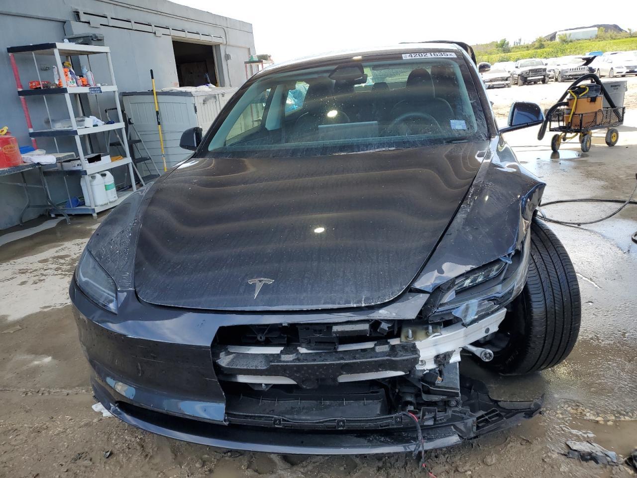 2024 TESLA MODEL 3 - Фото 5
