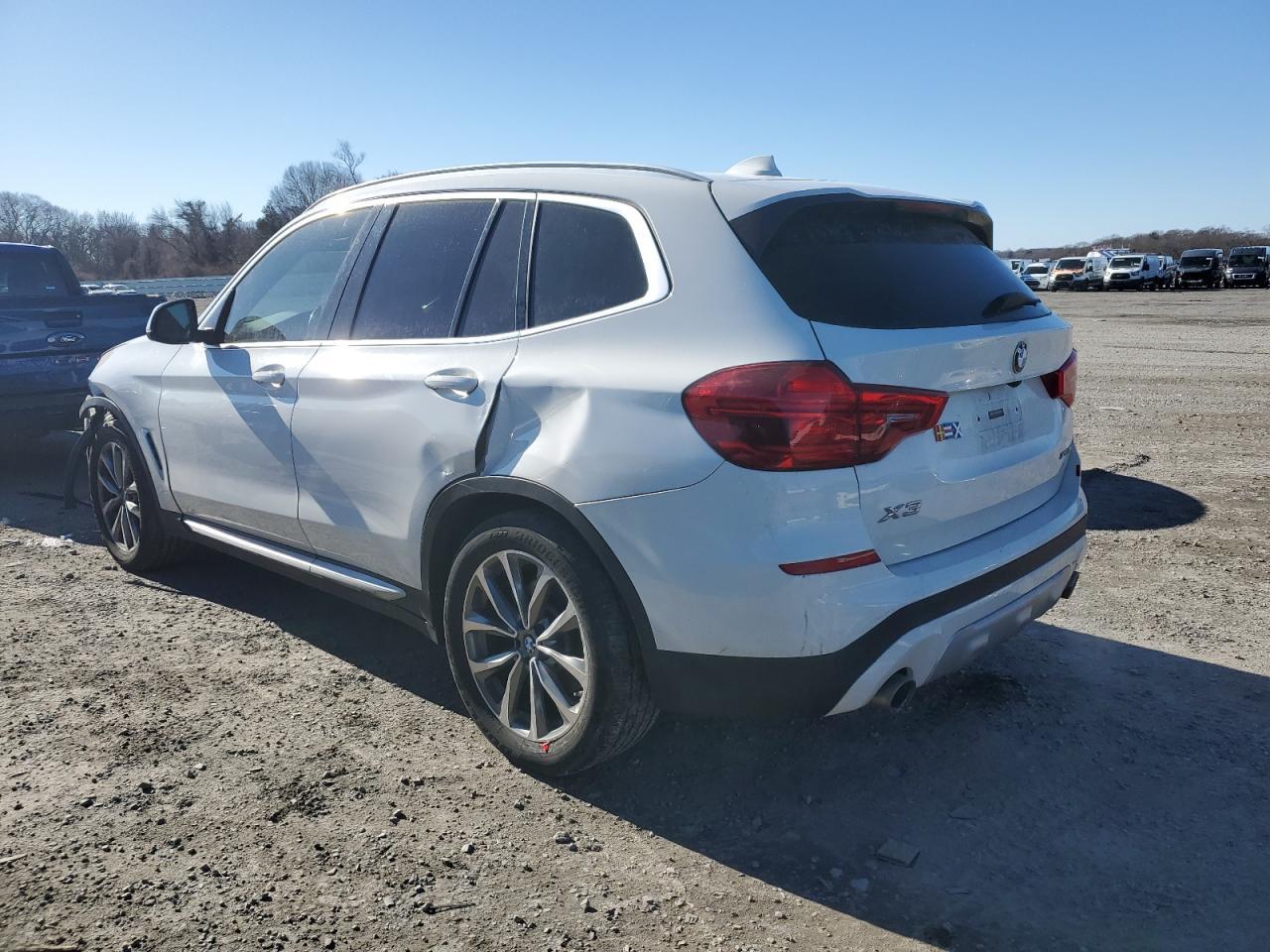 2019 BMW X3 XDRIVE3 - Фото 2