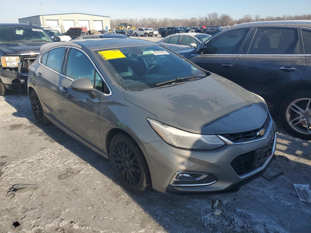 2017 CHEVROLET CRUZE PREM - Image 4