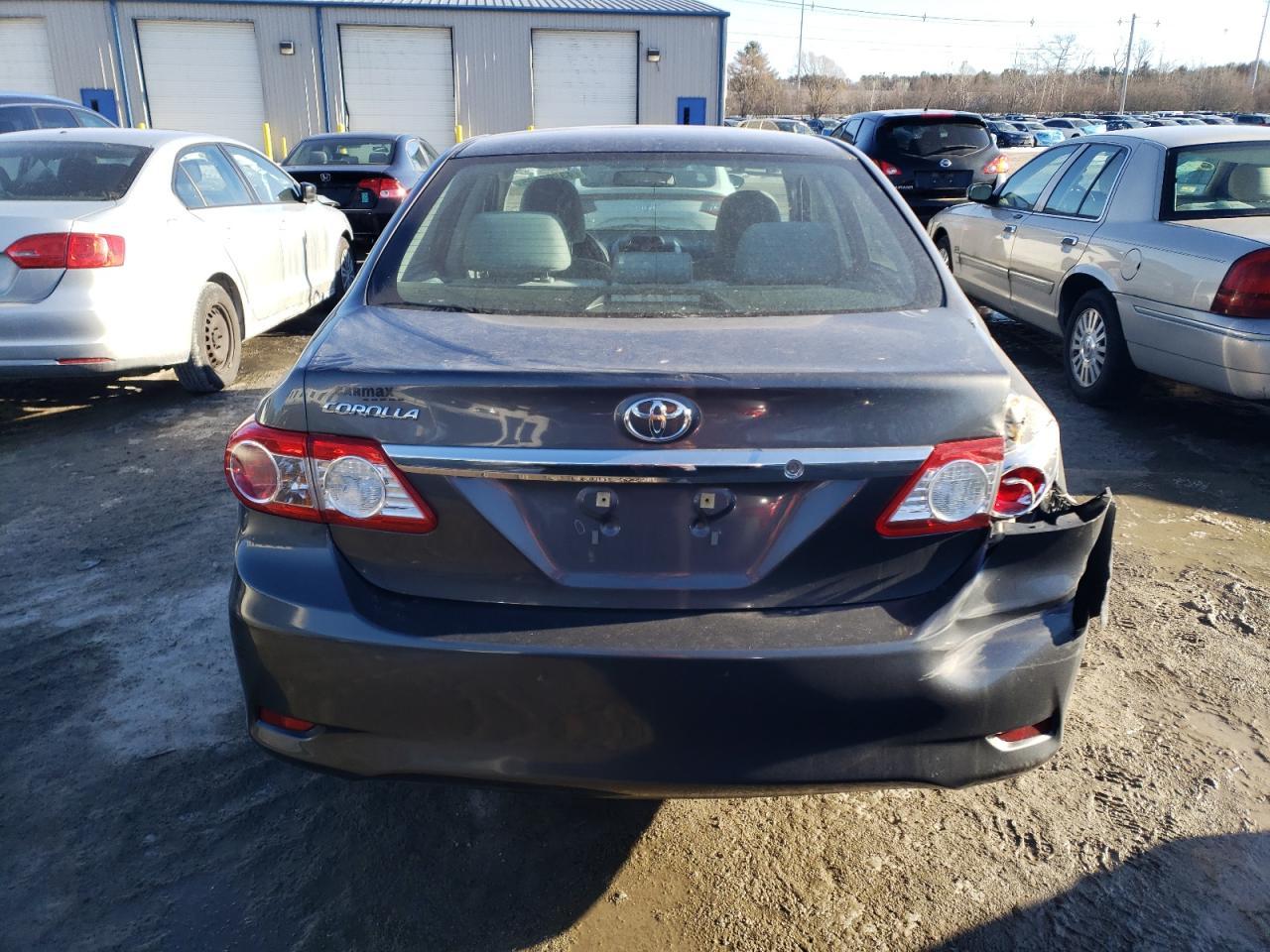 2013 TOYOTA COROLLA BA - Фото 6