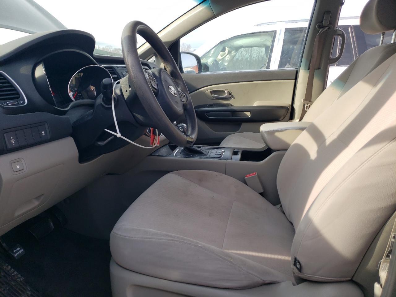 2016 KIA SEDONA LX - Image 7