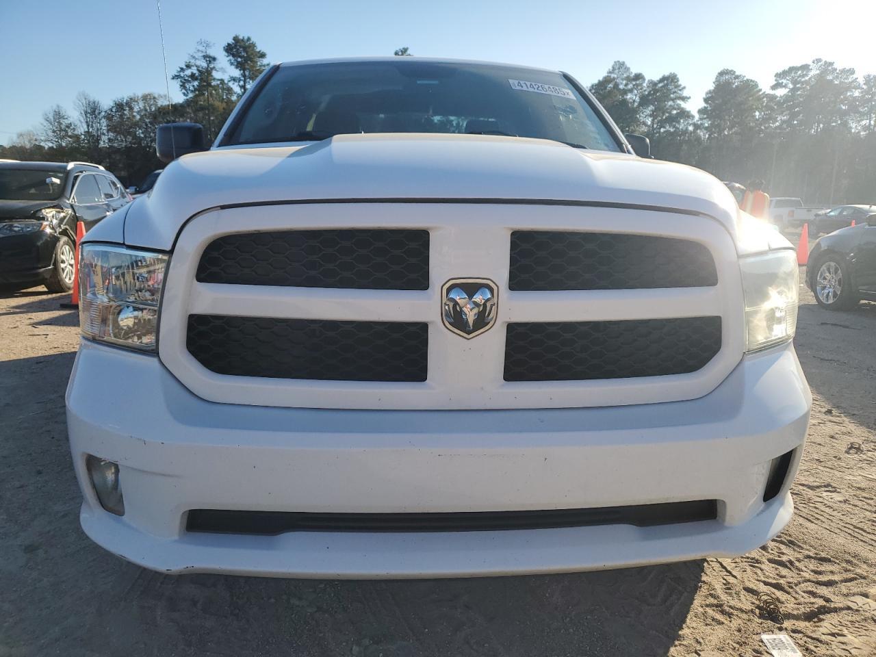 2018 RAM 1500 ST - Image 5