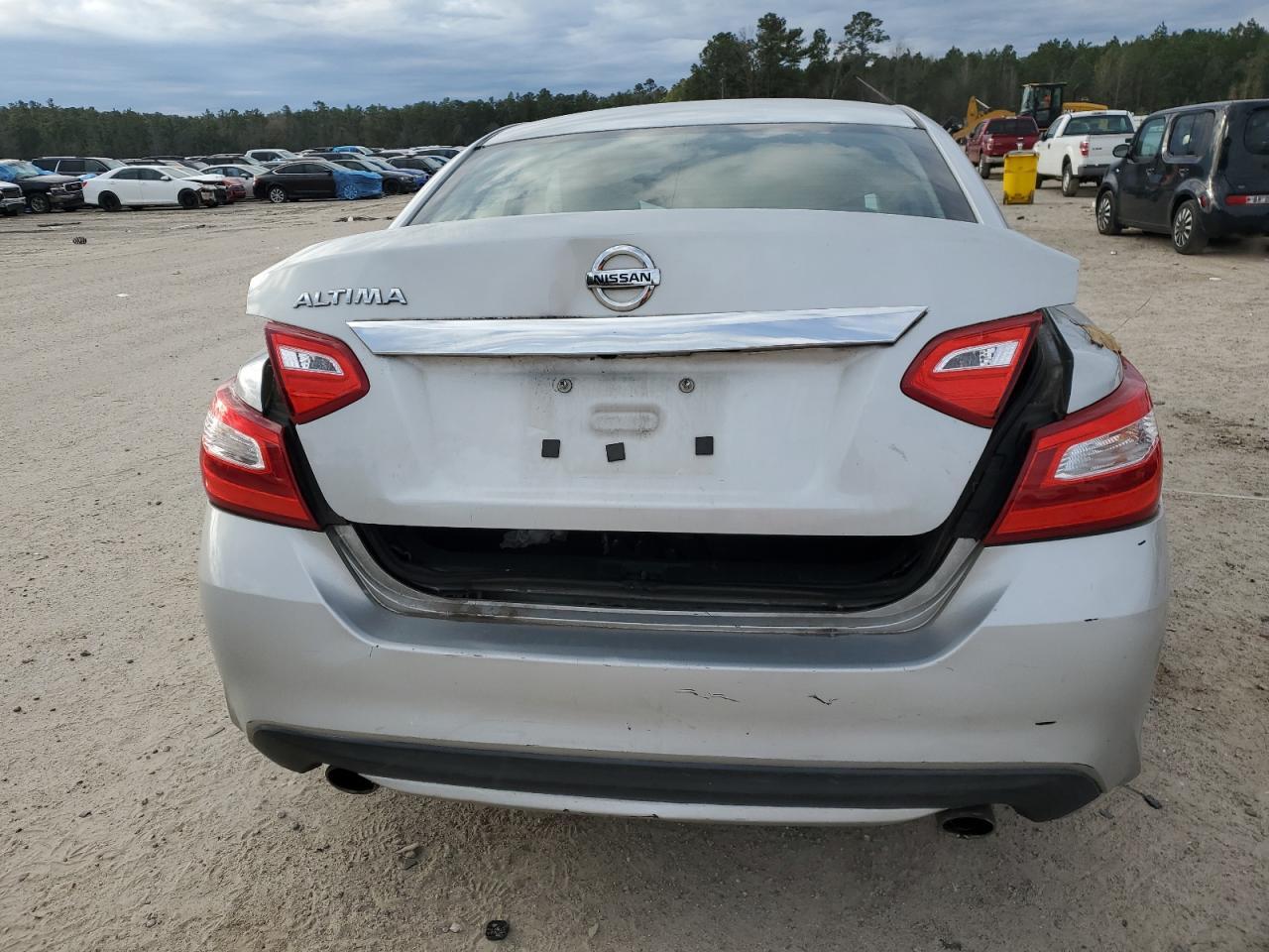 2017 NISSAN ALTIMA 2.5 - Фото 6