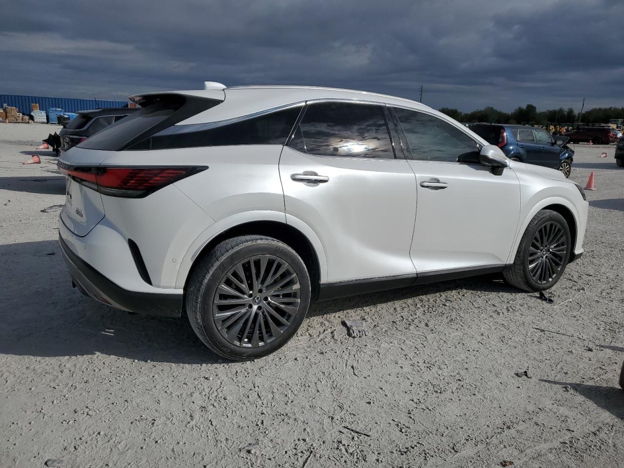2023 LEXUS RX 350 BAS - Image 3
