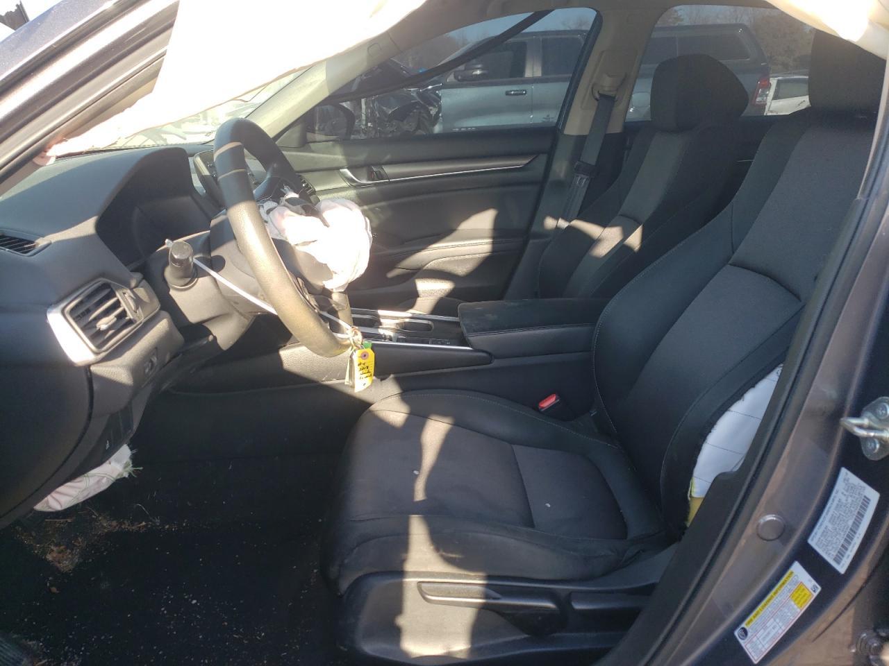 2018 HONDA ACCORD LX - Image 7