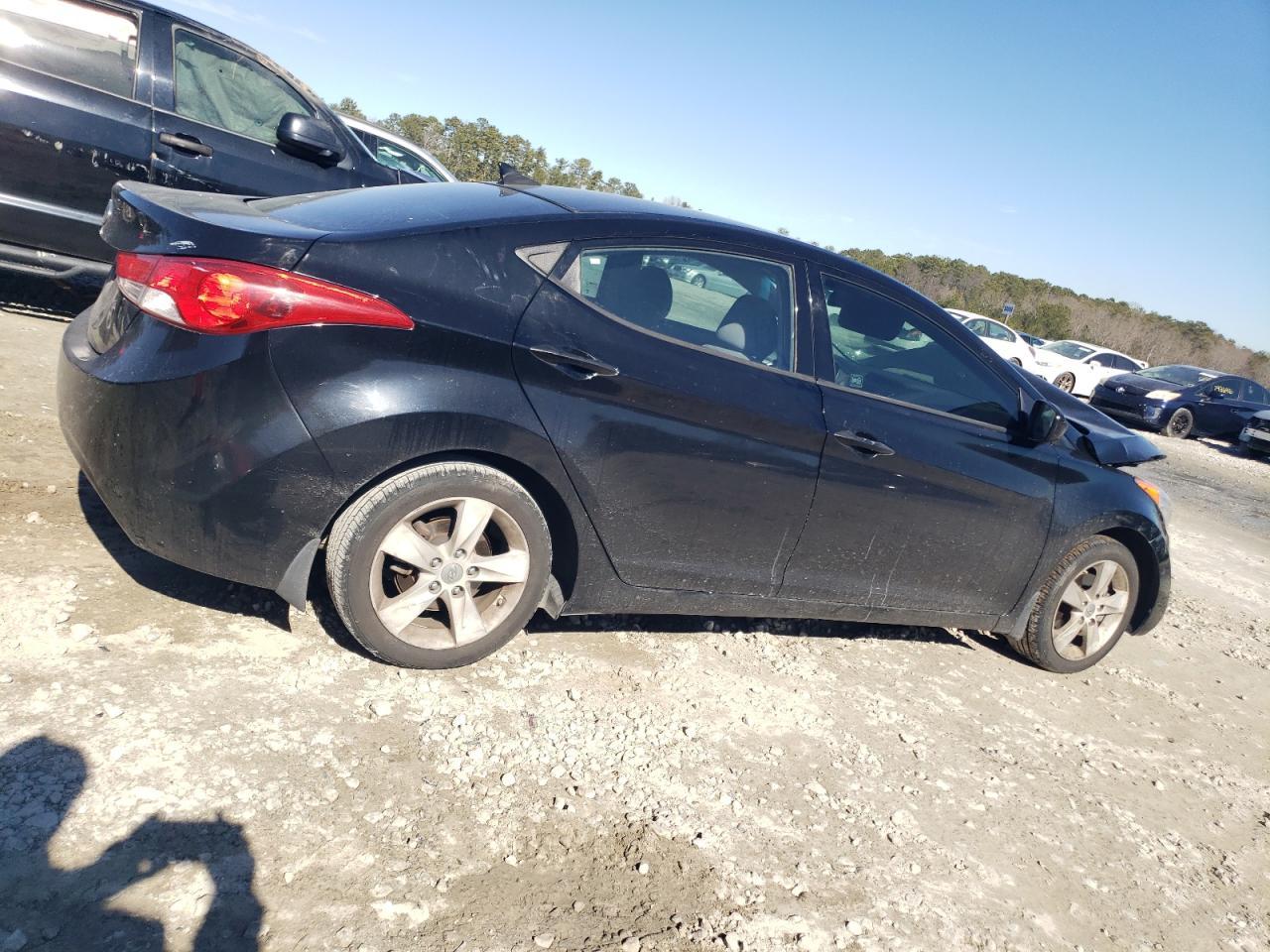 2013 HYUNDAI ELANTRA GL - Image 3
