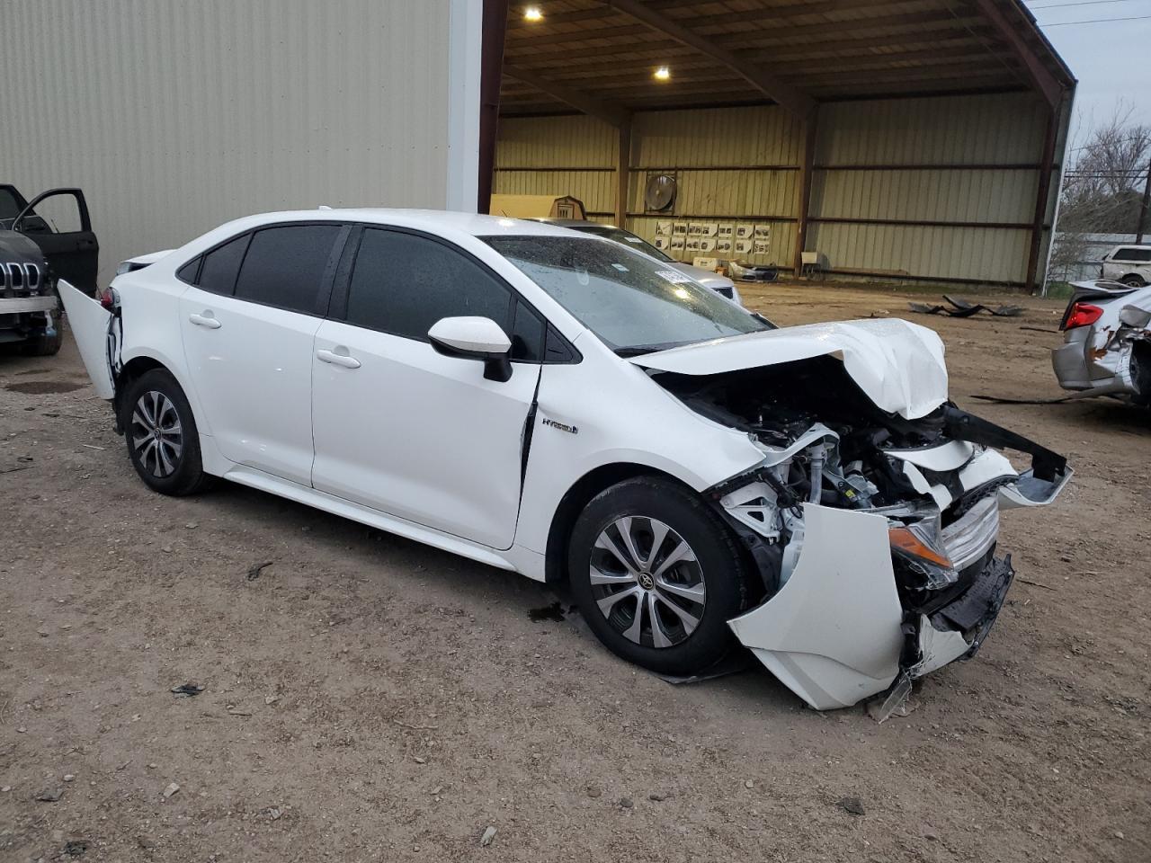 2021 TOYOTA COROLLA LE - Фото 4