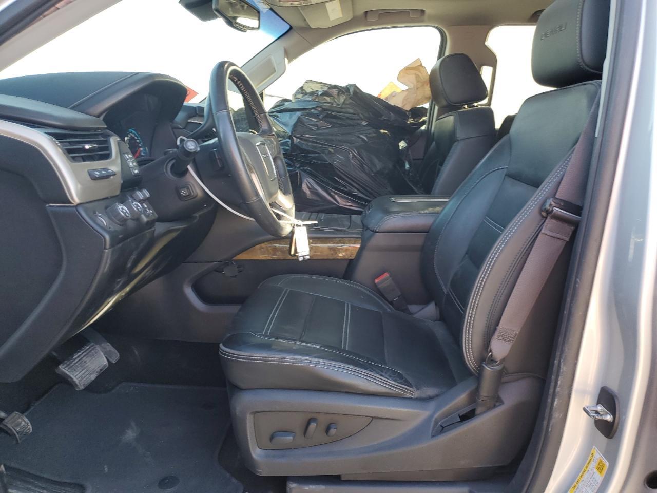 2017 GMC YUKON DENA - Фото 7