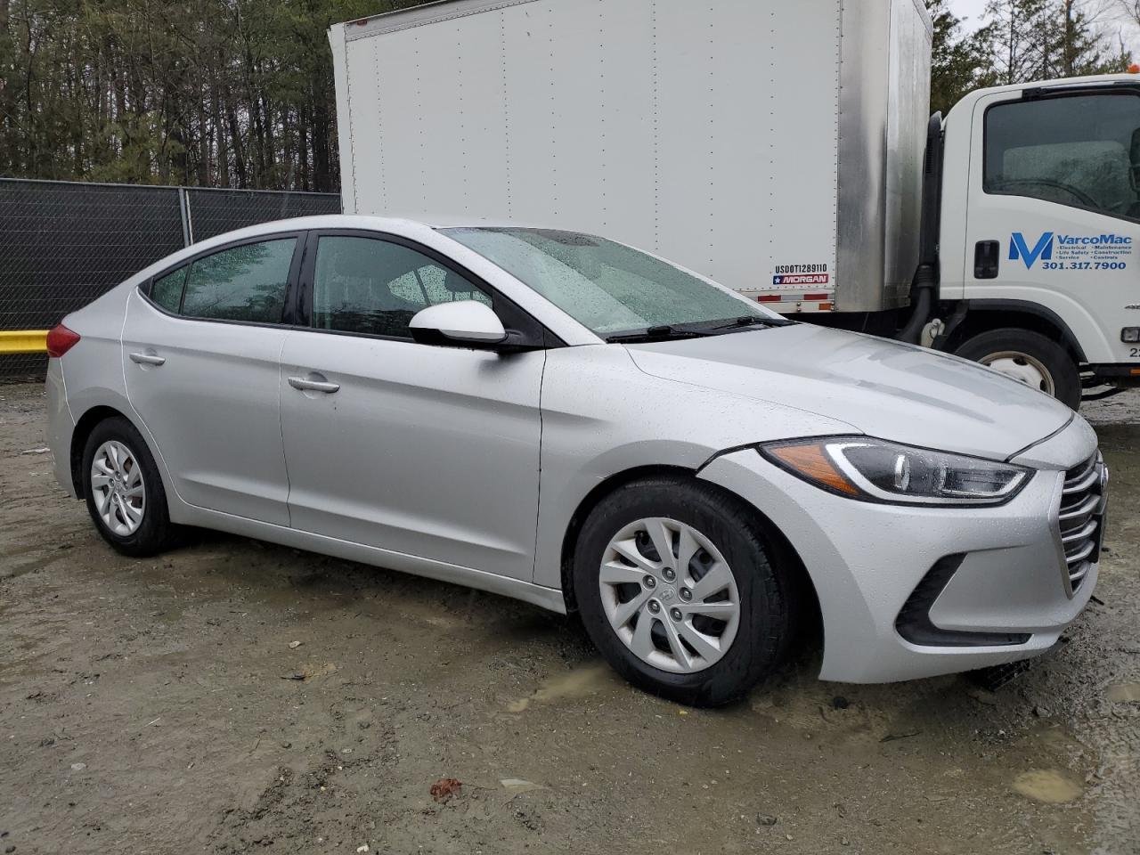 2018 HYUNDAI ELANTRA SE - Фото 4