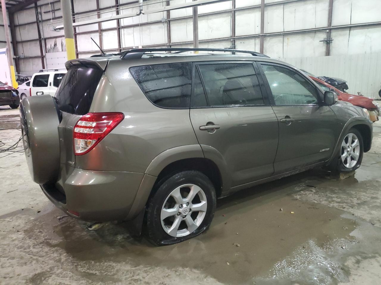 2011 TOYOTA RAV4 LIMIT - Фото 3