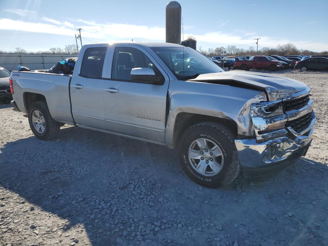 2018 CHEVROLET SILVERADO - Image 4
