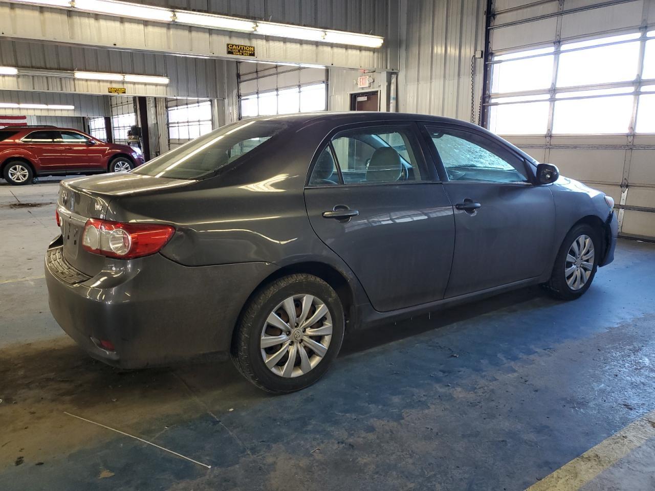 2013 TOYOTA COROLLA BA - Фото 3